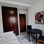 Rent 3 bedroom apartment of 100 m² in Cádiz