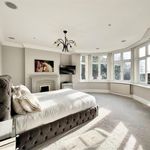 Rent 3 bedroom apartment in Altrincham