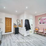 Rent 4 bedroom flat in Loughton