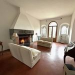 Rent 5 bedroom house of 638 m² in Fiesole