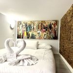 Rent 5 bedroom apartment of 35 m² in Madrid