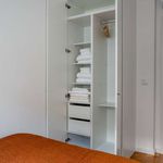Rent 2 bedroom apartment of 71 m² in lisbon