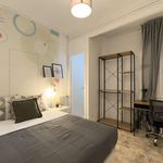 Rent a room of 102 m² in Barcelona