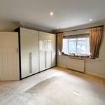 Rent 4 bedroom house in Woking