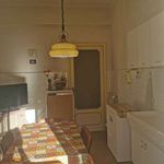 Rent 6 bedroom apartment of 85 m² in Genova