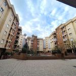 Rent a room of 110 m² in Granada