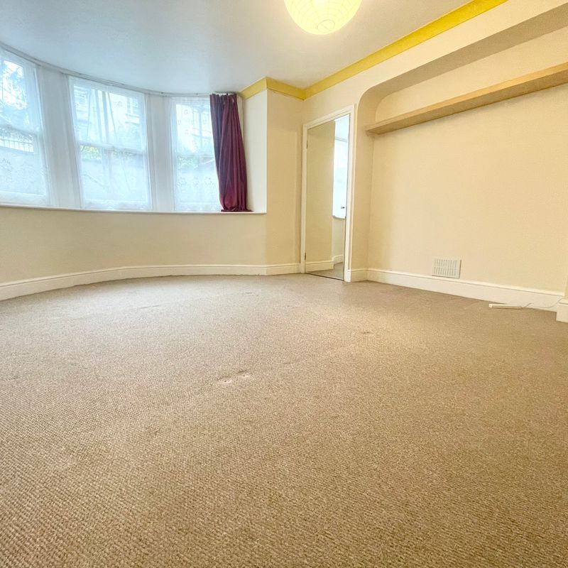 2 bedroom property to let in Redland Park, Redland, BS6 - £1,700 pcm