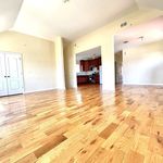 Rent 3 bedroom apartment of 250 m² in Staten Island