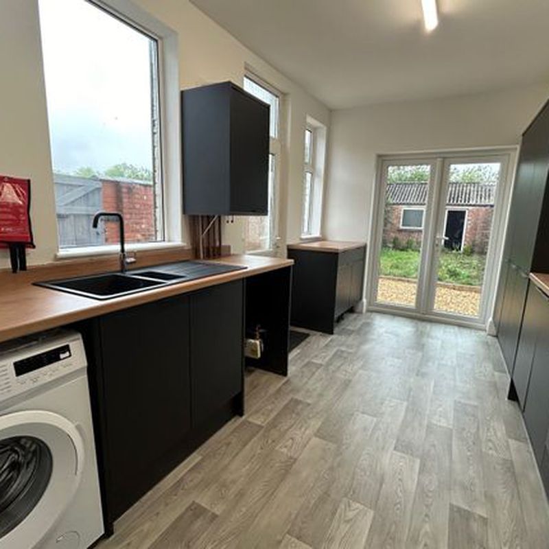 Property to rent in Ruskin Road, Crewe CW2