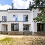 Rent 7 bedroom house of 307 m² in Warszawa