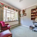 Rent 4 bedroom house of 306 m² in Weybridge
