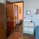 Rent 5 bedroom apartment of 120 m² in Genova