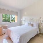 Rent 2 bedroom apartment of 129 m² in Marbella