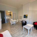 Rent 1 bedroom apartment of 27 m² in BORDEAUX