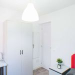 Rent a room of 85 m² in Arroyomolinos