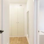 Rent 4 bedroom apartment of 135 m² in Barcelona