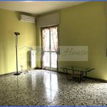 Affitto 3 camera appartamento di 89 m² in San Giuliano Milanese