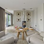 Rent 4 bedroom flat in Cirencester