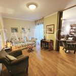 Rent 5 bedroom apartment of 125 m² in Split