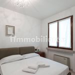 Affitto 4 camera appartamento di 140 m² in Desenzano del Garda