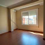 Rent 5 bedroom apartment of 243 m² in Barcelona