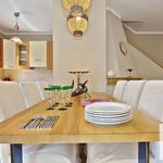 Rent 4 bedroom house of 180 m² in Glyfada