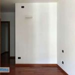 Rent 4 bedroom apartment of 105 m² in Milano