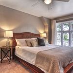 Rent 3 bedroom apartment of 164 m² in Newport Beach