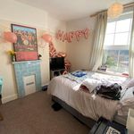 Rent 4 bedroom flat in Falmouth