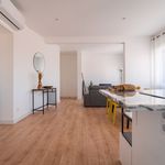 Rent 2 bedroom apartment of 80 m² in Portimão