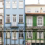 Rent 1 bedroom apartment of 77 m² in Porto