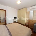 Affitto 2 camera appartamento di 74 m² in Seregno