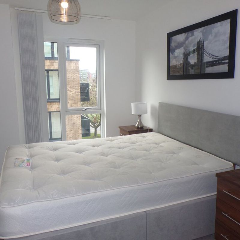 1 bedroom property to let in Roosevelt Apartments, Lexington Gardens, City Centre - £1,000 pcm Lee Bank