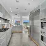 3 bedroom apartment of 228 m² in Newport Beach