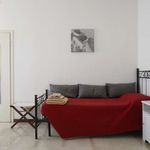 Rent 3 bedroom apartment of 65 m² in Milano