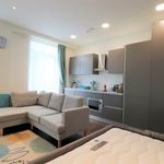 Rent 1 bedroom flat in Hayes