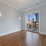 Rent 3 bedroom apartment of 2000 m² in Chicago