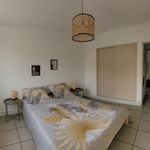 Appartement de 60 m² avec 3 chambre(s) en location à Arles