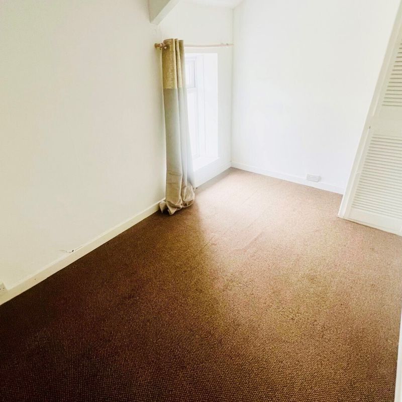 2 bedroom property to let in Church Street, Troedyrhiw, MERTHYR TYDFIL - £650 pcm