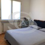 Rent 3 bedroom house of 91 m² in Ospedaletti