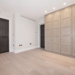 Rent 4 bedroom apartment of 202 m² in London
