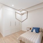 Rent 3 bedroom apartment of 208 m² in Madrid