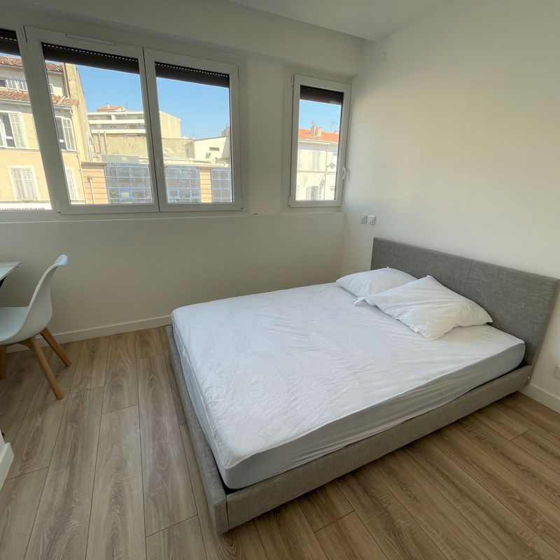 Appartement 3 pièces - 49m² - MARSEILLE  - 5ème Marseille 5ème