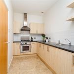Rent 1 bedroom flat of 84 m² in London