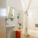 Rent 2 bedroom apartment of 65 m² in Hendaye