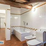 Affitto 3 camera appartamento di 140 m² in Bologna