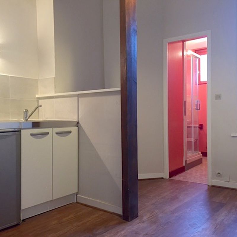 Location Appartement ancien -
 30 m²
 - Nancy 54000