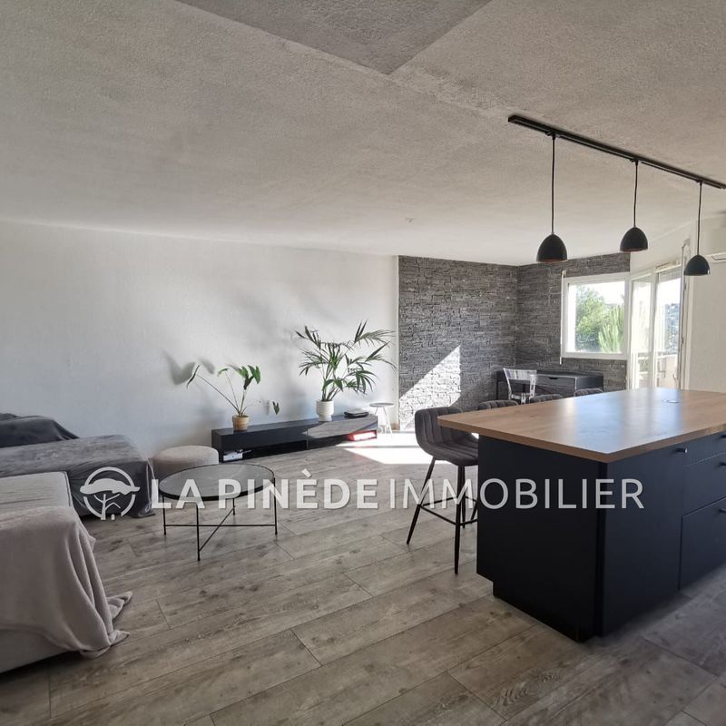 Appartement Saint-Laurent-du-Var Filagnes, Location appartement 2 pièces, 52 m²