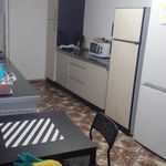 Alquilar 4 dormitorio apartamento en Almeria