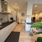 Rent a room of 240 m² in Woluwé-Saint-Lambert